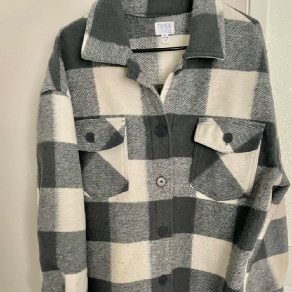 Plaid Grey and Cream Fleece Pullover